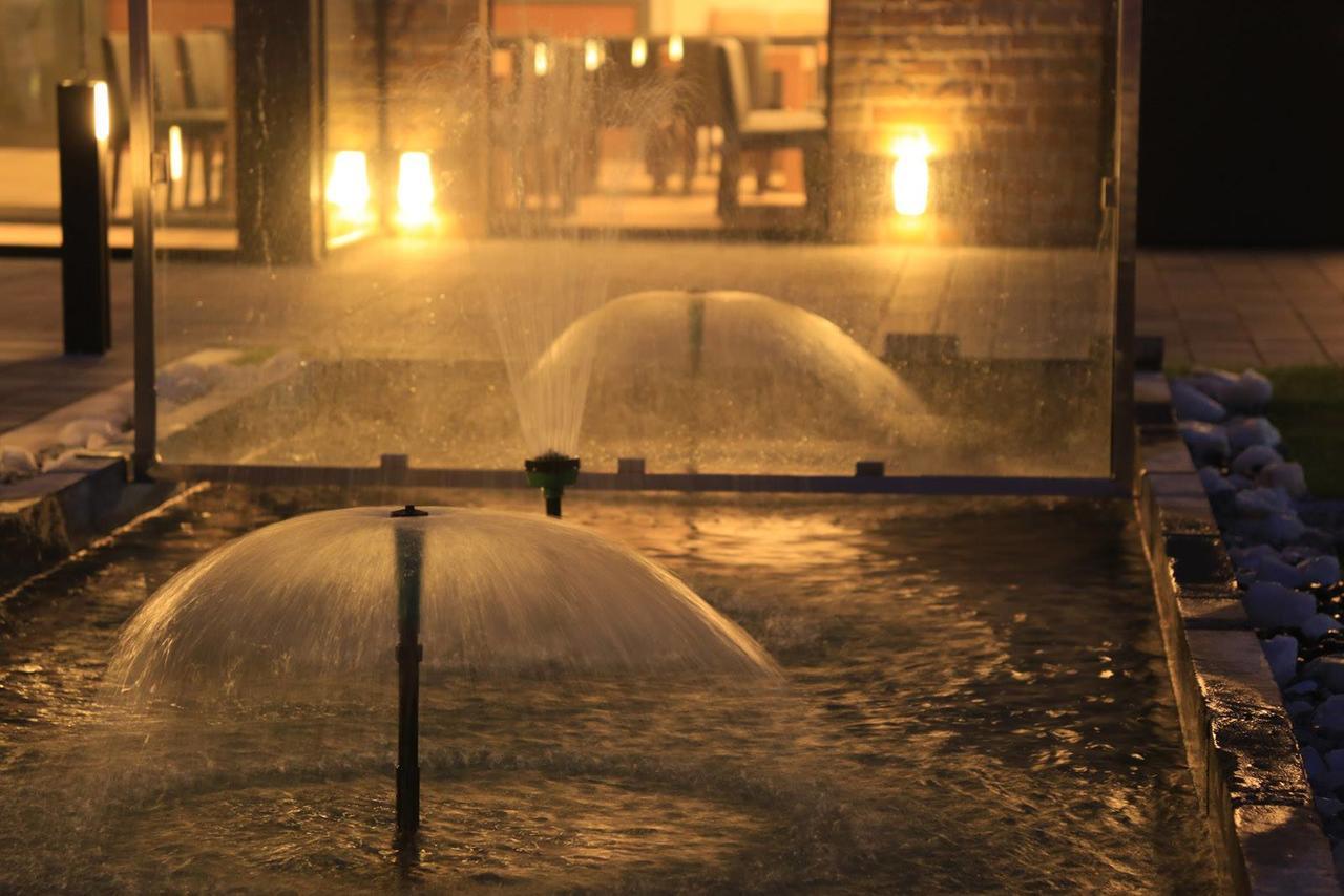 Hotel Crystal Pecinci Eksteriør bilde